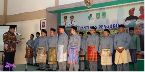 Bupati Rohul Lantik Pengurus IKKRHB, Dihadiri Wali Kota Batam